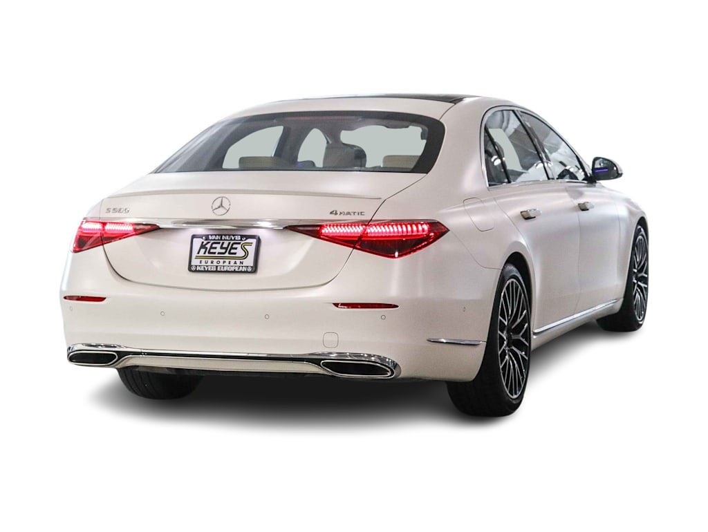 Thumbnail: 2023 Mercedes-Benz S-Class - 15