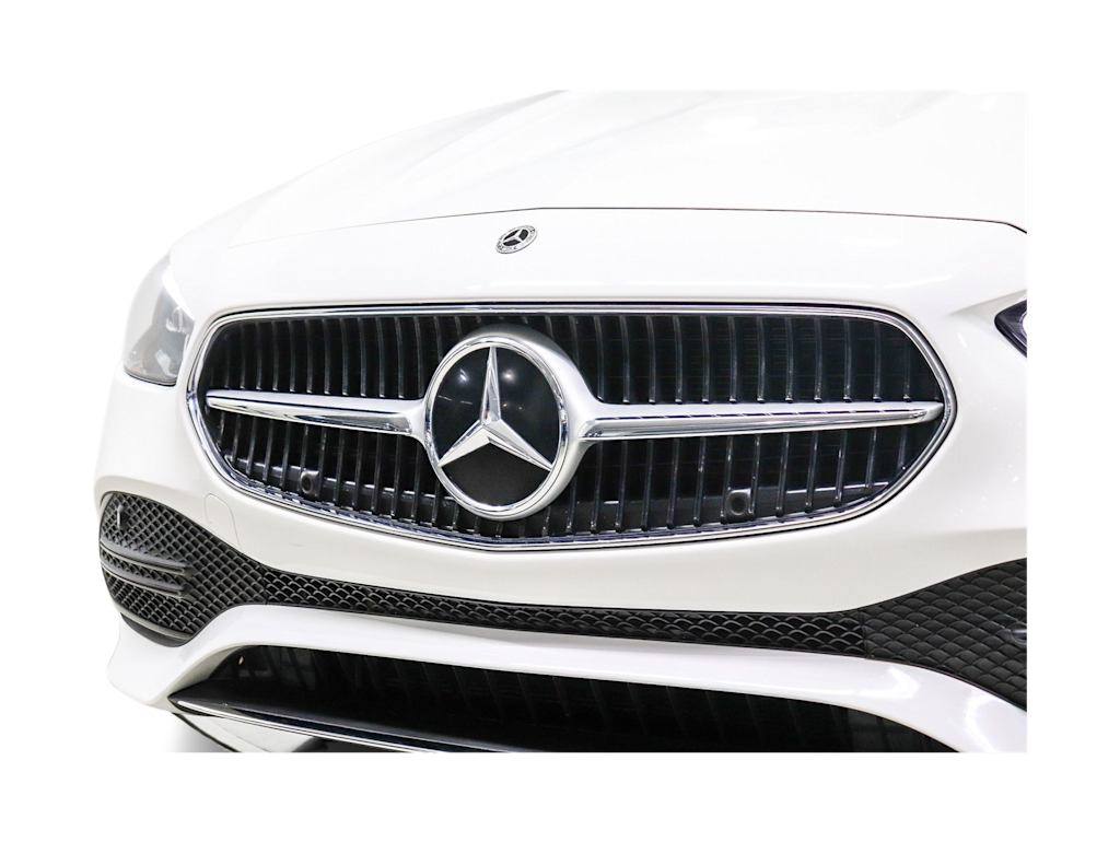 Thumbnail: 2024 Mercedes-Benz C-Class - 21
