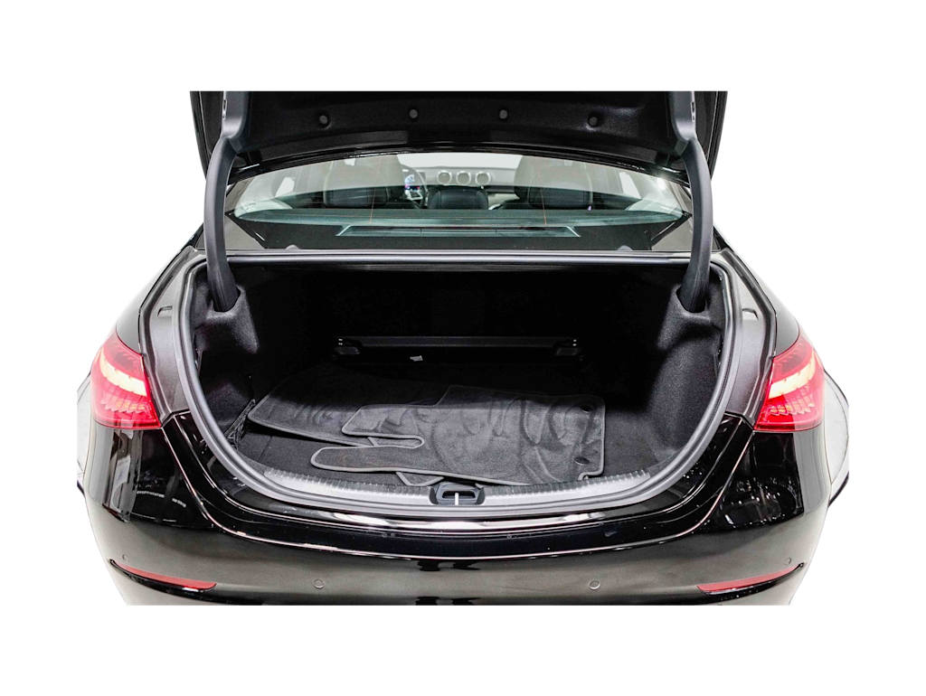 Thumbnail: 2025 Mercedes-Benz C-Class - 15