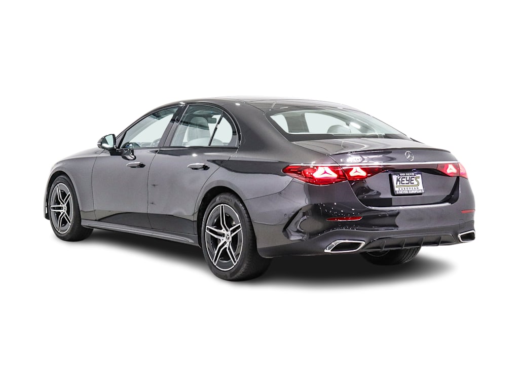 Thumbnail: 2026 Mercedes-Benz E-Class - 3