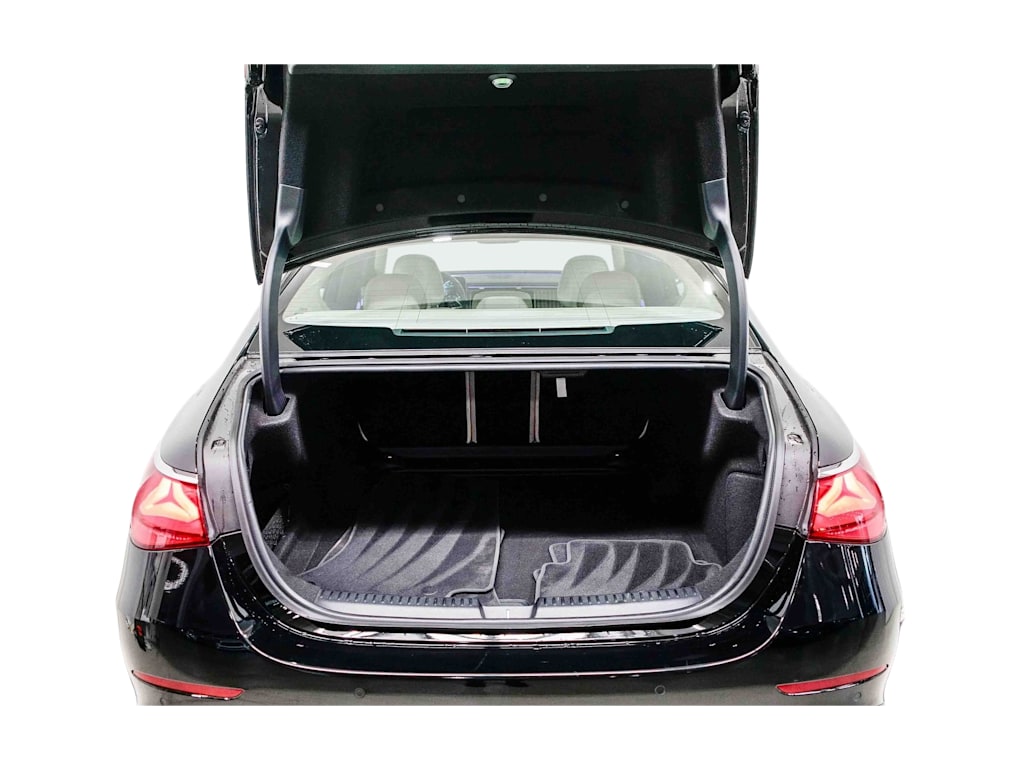 Thumbnail: 2025 Mercedes-Benz E-Class - 15