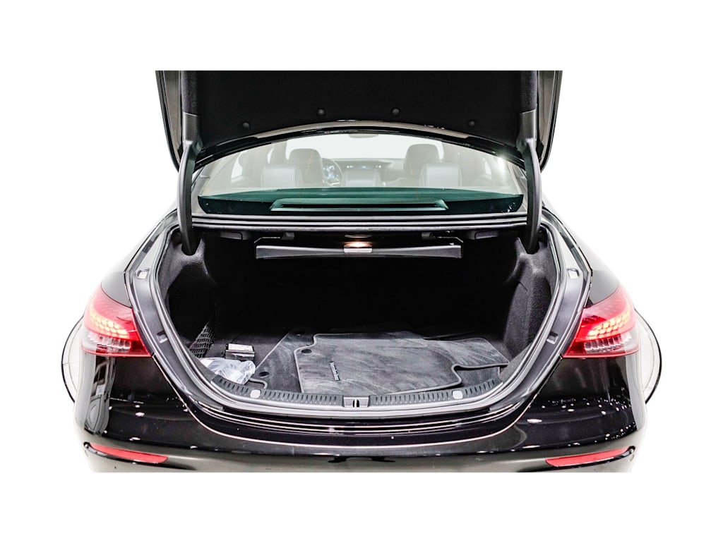 Thumbnail: 2023 Mercedes-Benz E-Class - 28