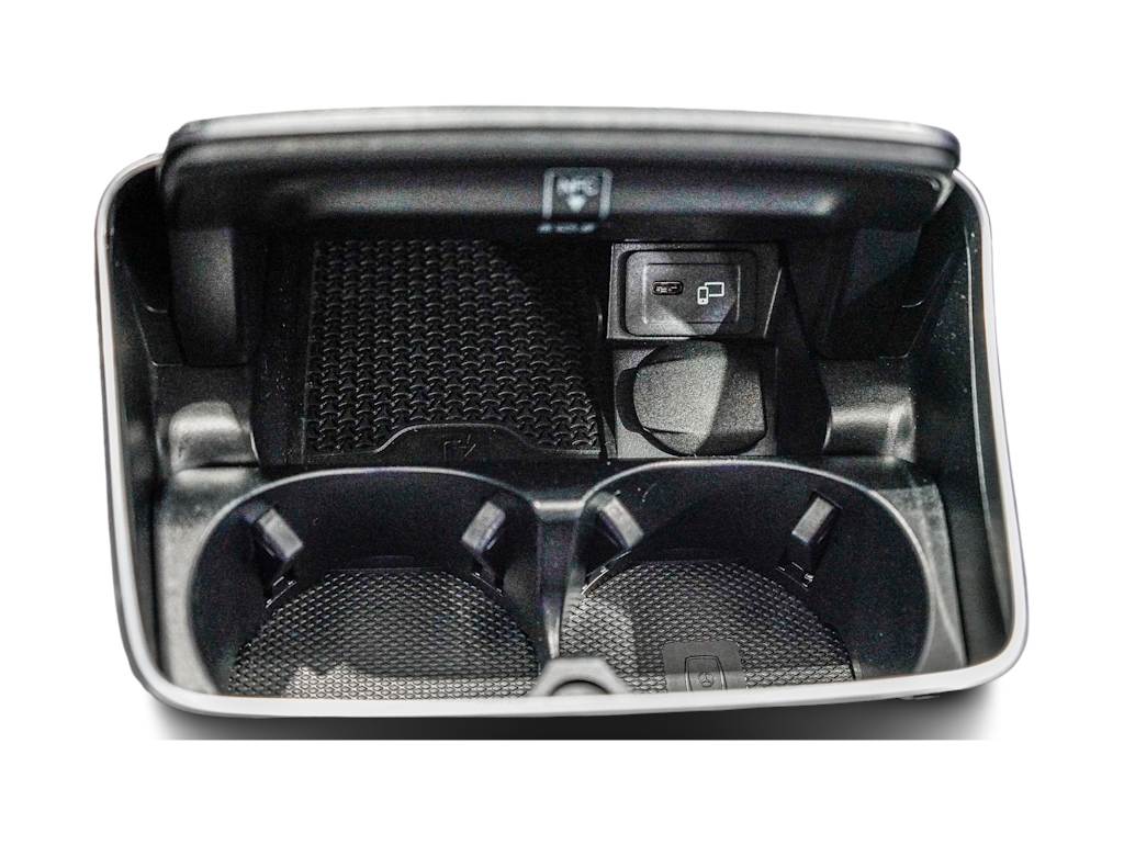 Thumbnail: 2022 Mercedes-Benz E-Class - 16