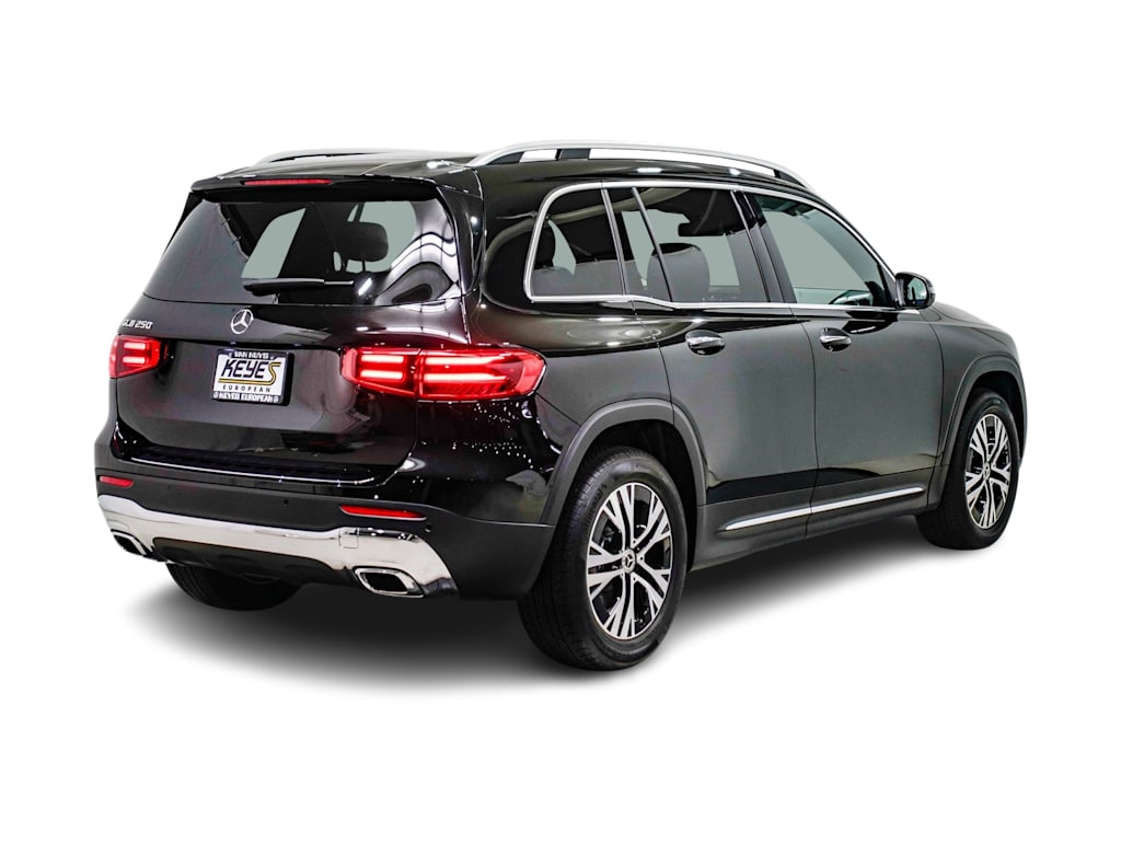 Thumbnail: 2025 Mercedes-Benz GLB - 16