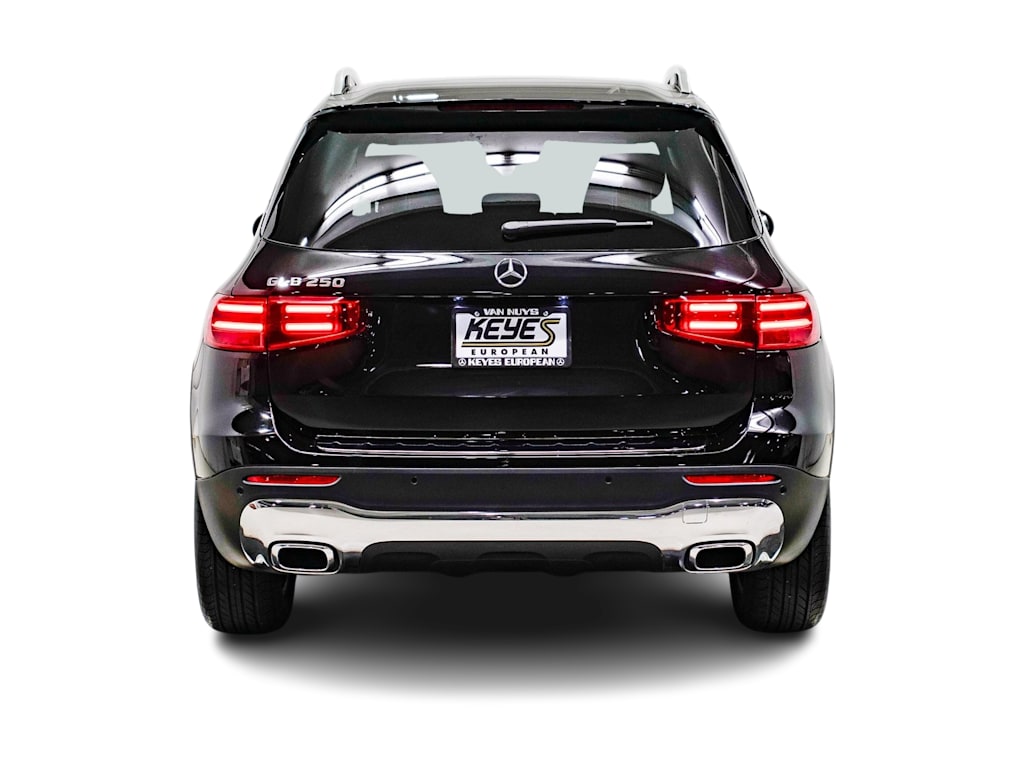 Thumbnail: 2025 Mercedes-Benz GLB - 4