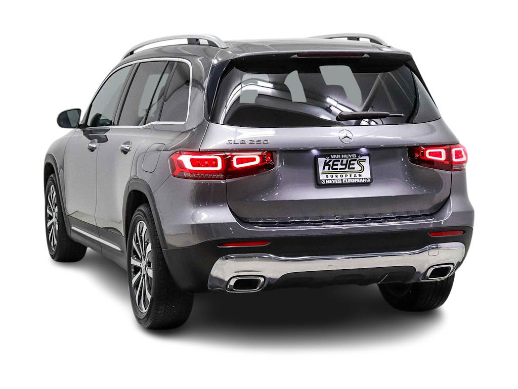 Thumbnail: 2022 Mercedes-Benz GLB - 3