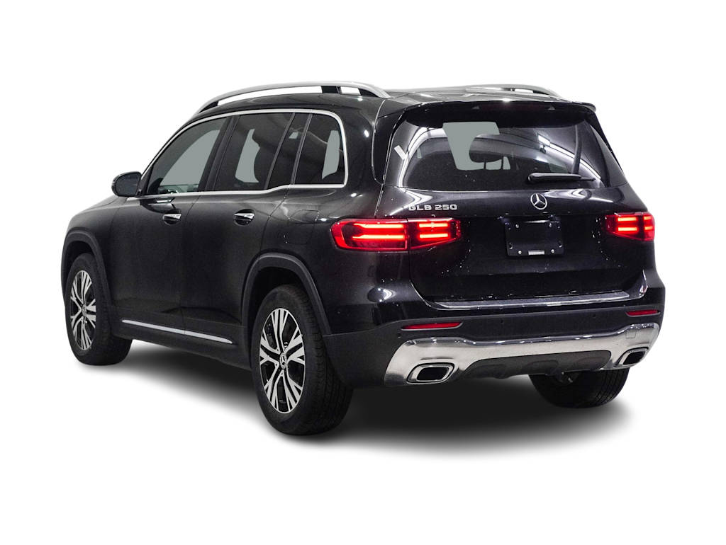 Thumbnail: 2025 Mercedes-Benz GLB - 3