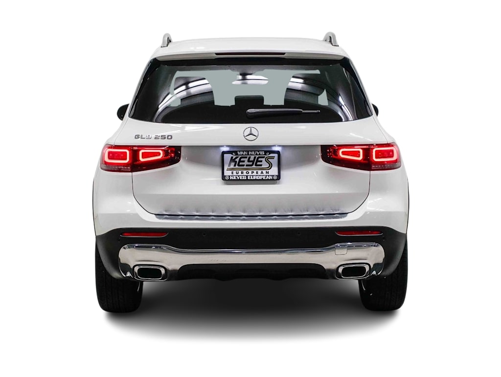 Thumbnail: 2023 Mercedes-Benz GLB - 4