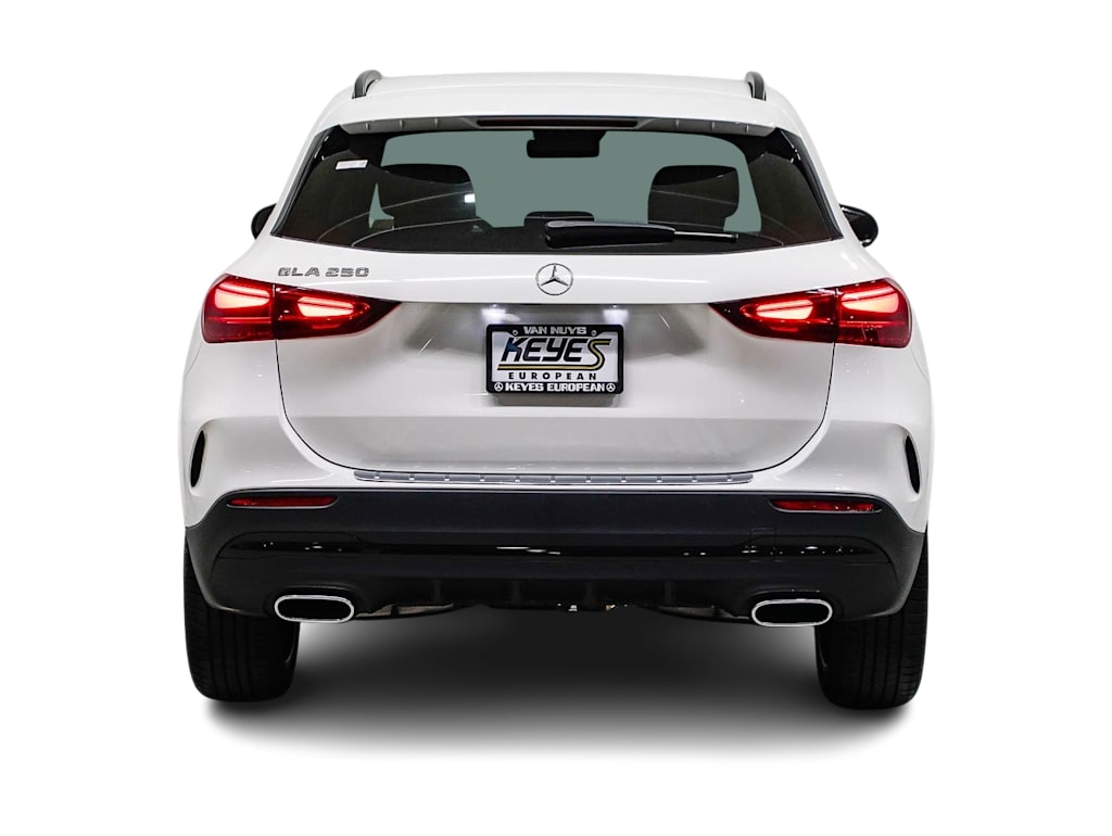 Thumbnail: 2026 Mercedes-Benz GLA - 4