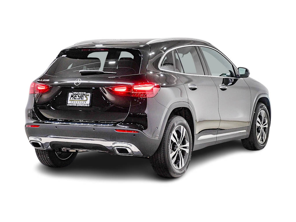 Thumbnail: 2025 Mercedes-Benz GLA - 16