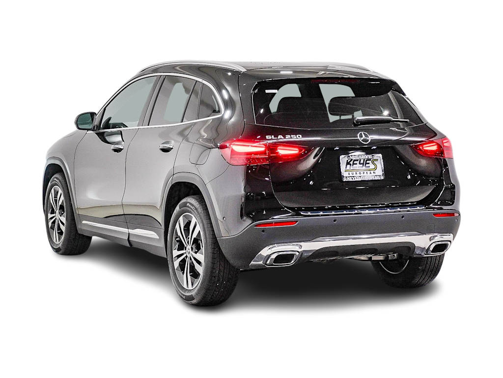 Thumbnail: 2025 Mercedes-Benz GLA - 3