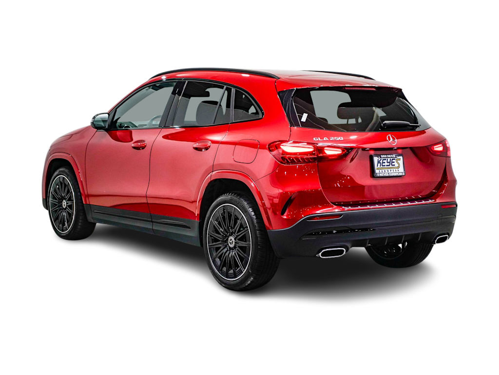 Thumbnail: 2026 Mercedes-Benz GLA - 3