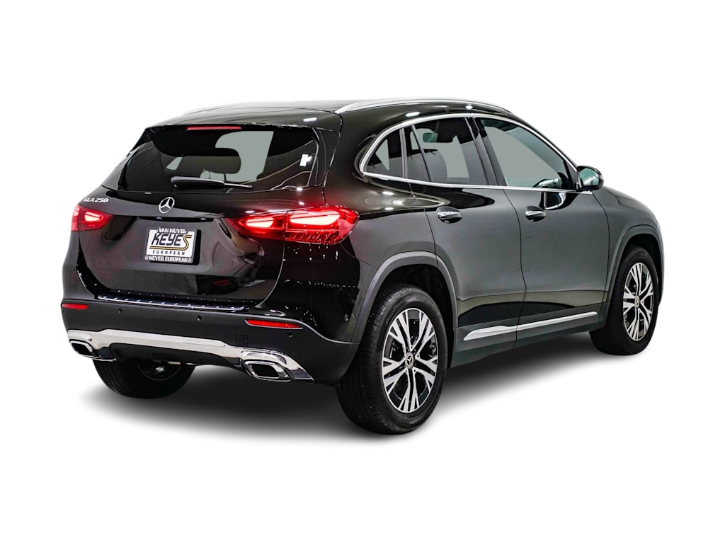 Thumbnail: 2025 Mercedes-Benz GLA - 17