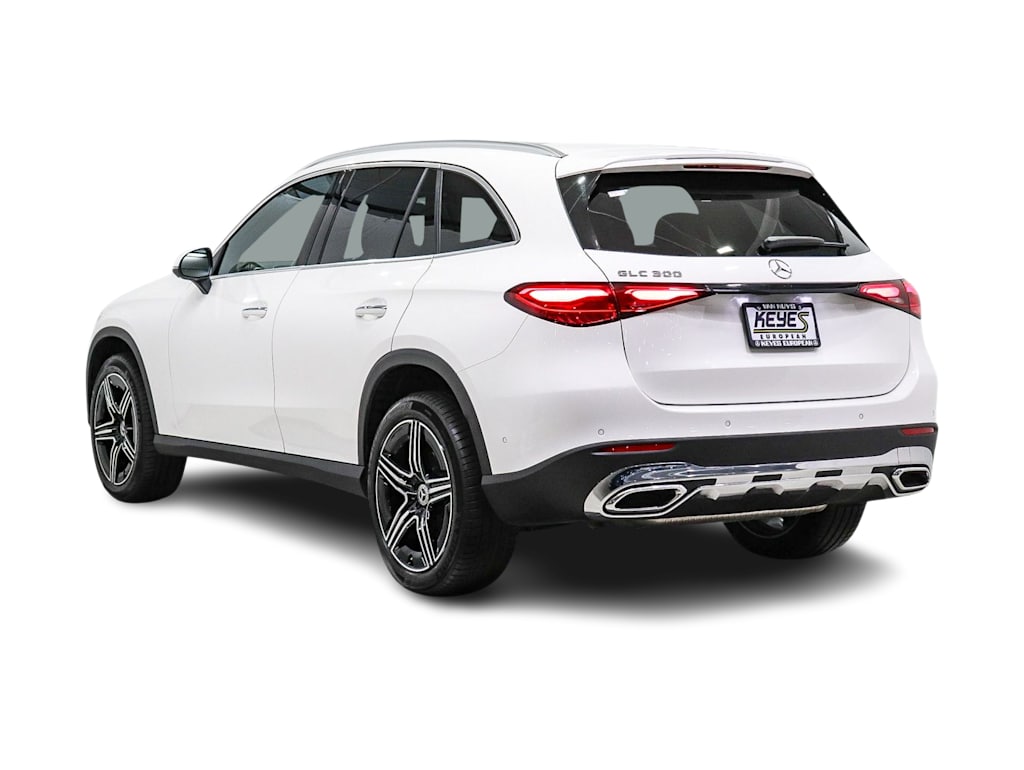 Thumbnail: 2026 Mercedes-Benz GLC - 3