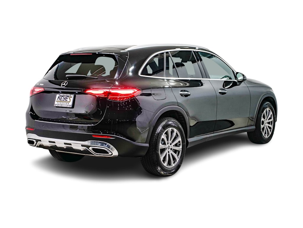 Thumbnail: 2025 Mercedes-Benz GLC - 17