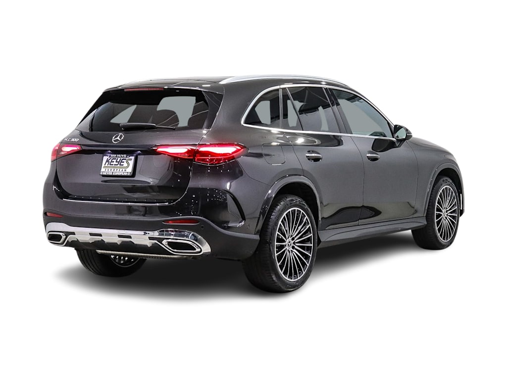 Thumbnail: 2026 Mercedes-Benz GLC - 16