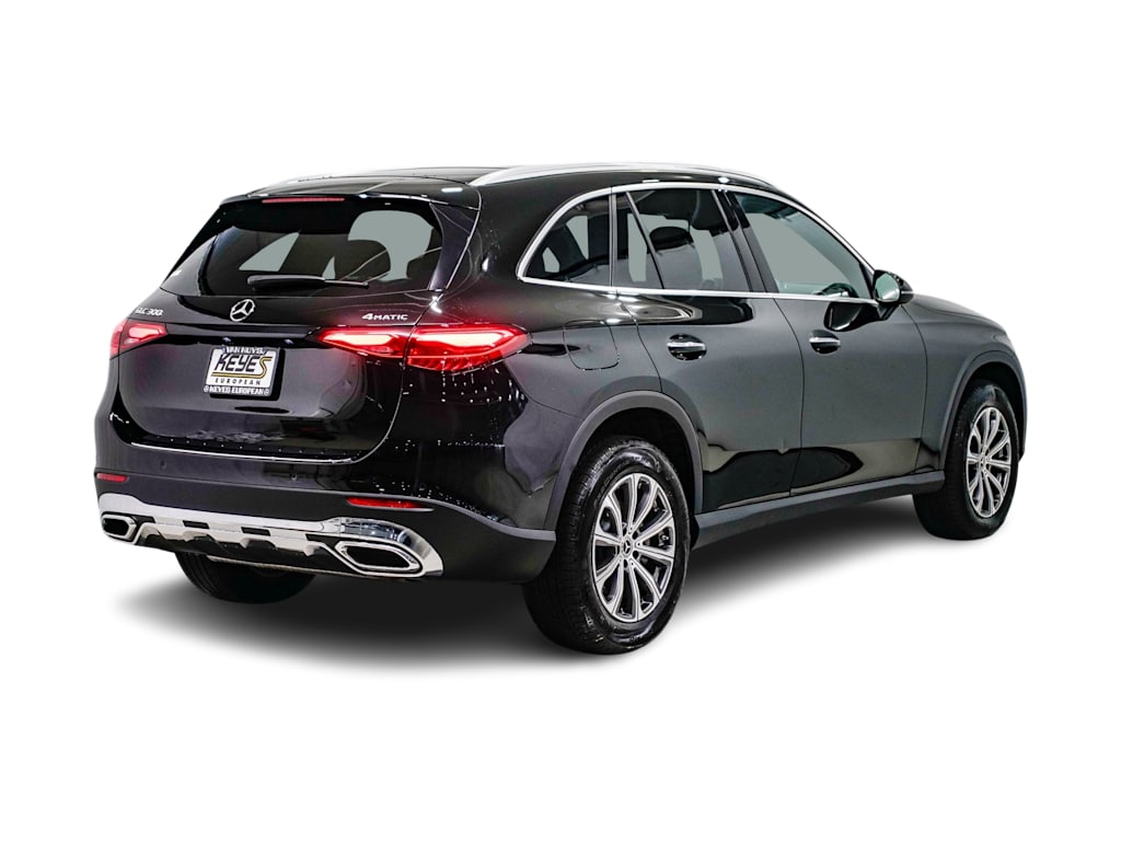 Thumbnail: 2025 Mercedes-Benz GLC - 16