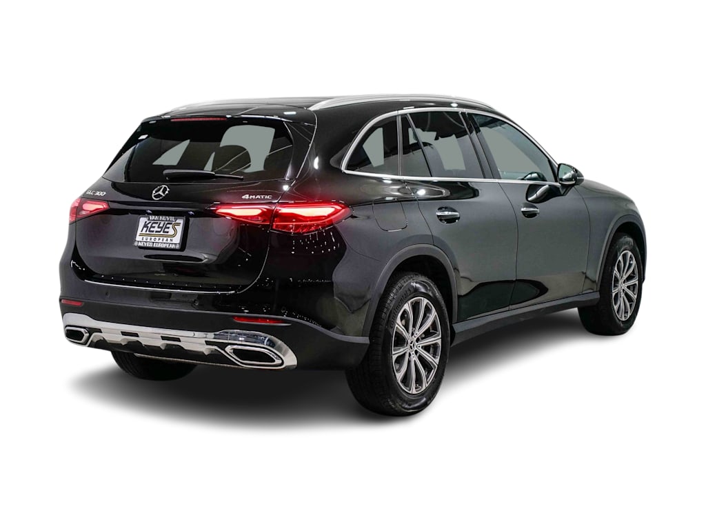 Thumbnail: 2025 Mercedes-Benz GLC - 17