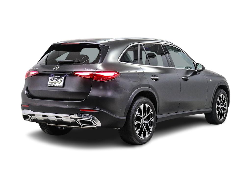Thumbnail: 2025 Mercedes-Benz GLC - 17
