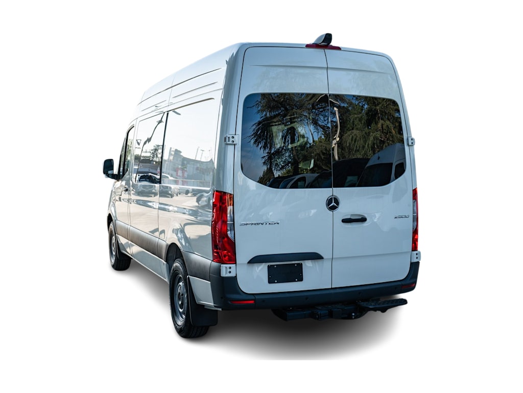 Thumbnail: 2026 Mercedes-Benz Sprinter - 3