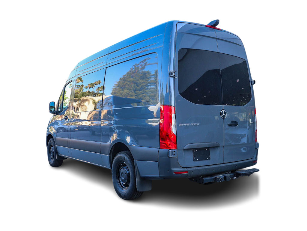 Thumbnail: 2026 Mercedes-Benz Sprinter - 3