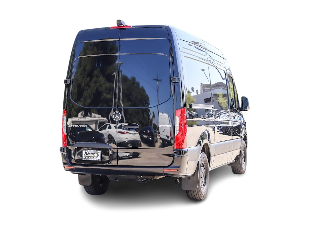 Thumbnail: 2025 Mercedes-Benz Sprinter - 14