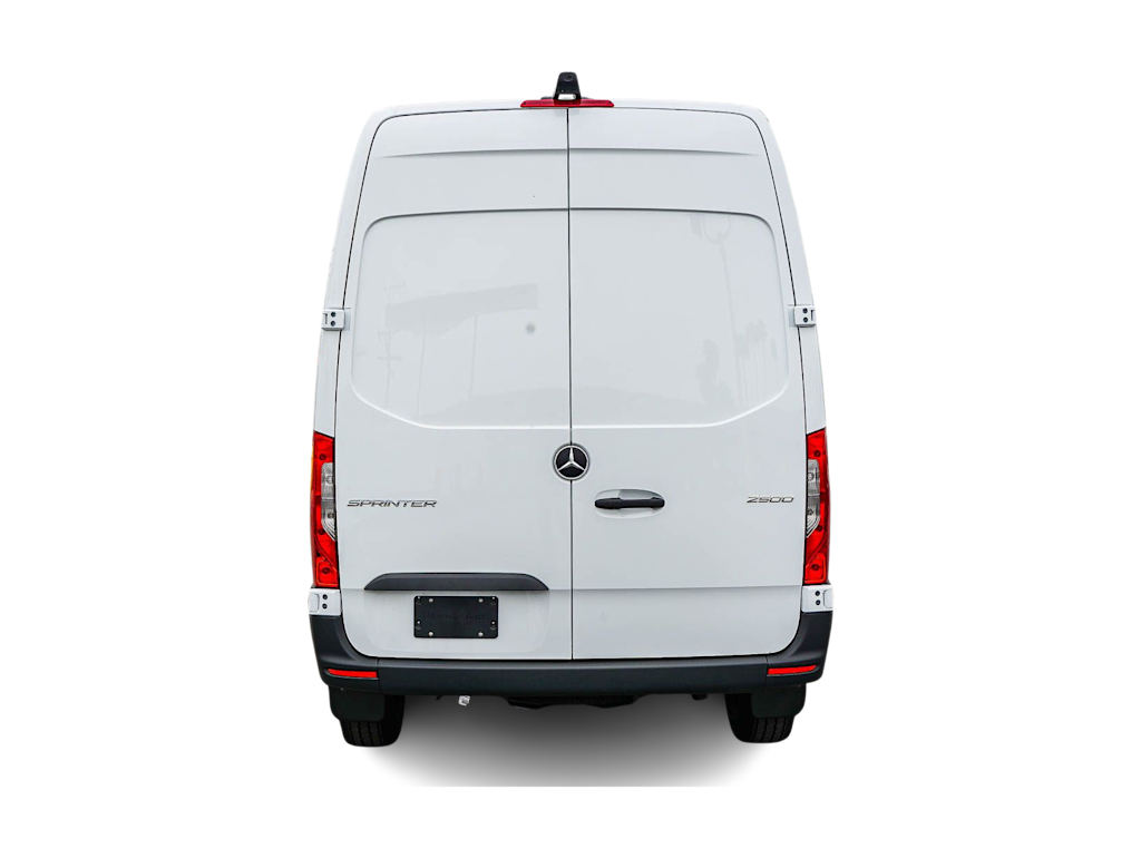 Thumbnail: 2026 Mercedes-Benz Sprinter - 4