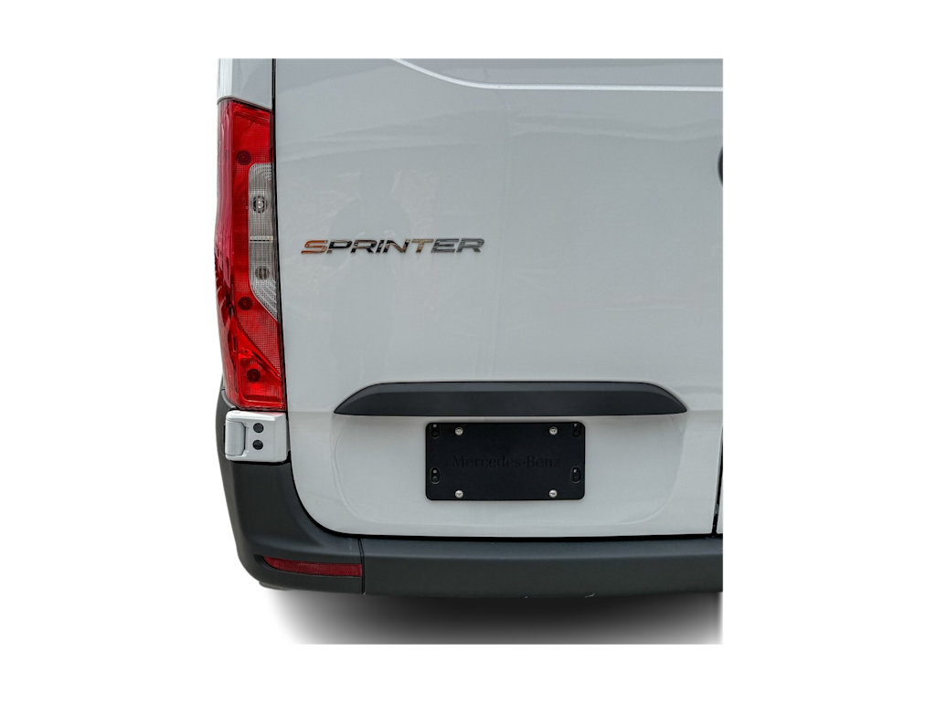 Thumbnail: 2025 Mercedes-Benz Sprinter - 4