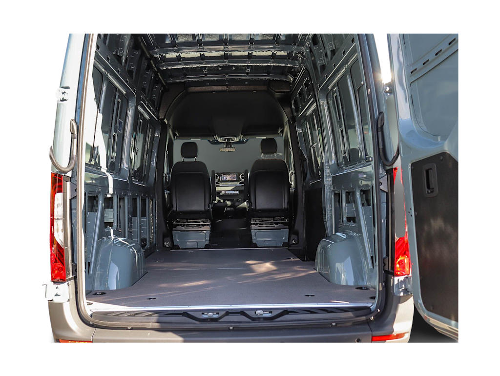 Thumbnail: 2026 Mercedes-Benz Sprinter - 11