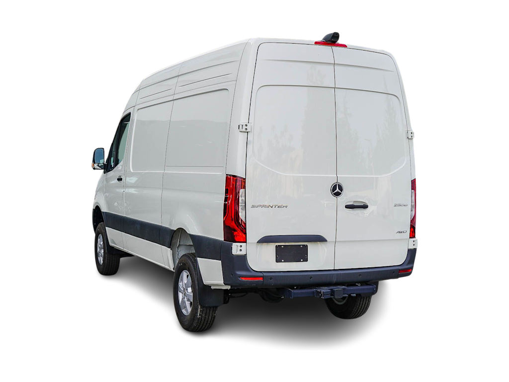 Thumbnail: 2025 Mercedes-Benz Sprinter - 3
