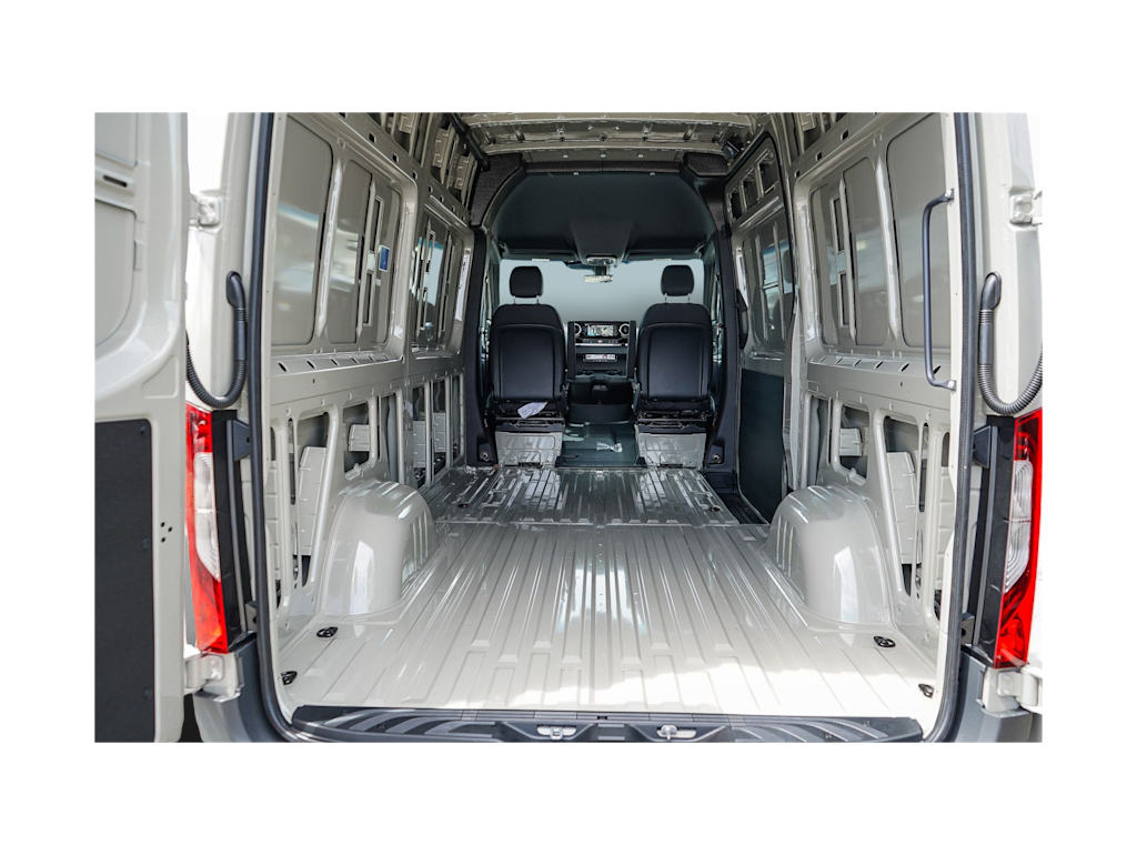 Thumbnail: 2026 Mercedes-Benz Sprinter - 16