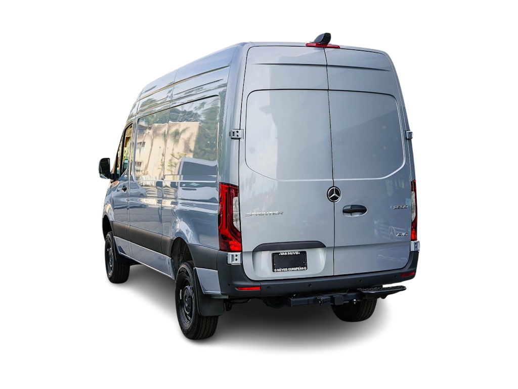 Thumbnail: 2026 Mercedes-Benz Sprinter - 3