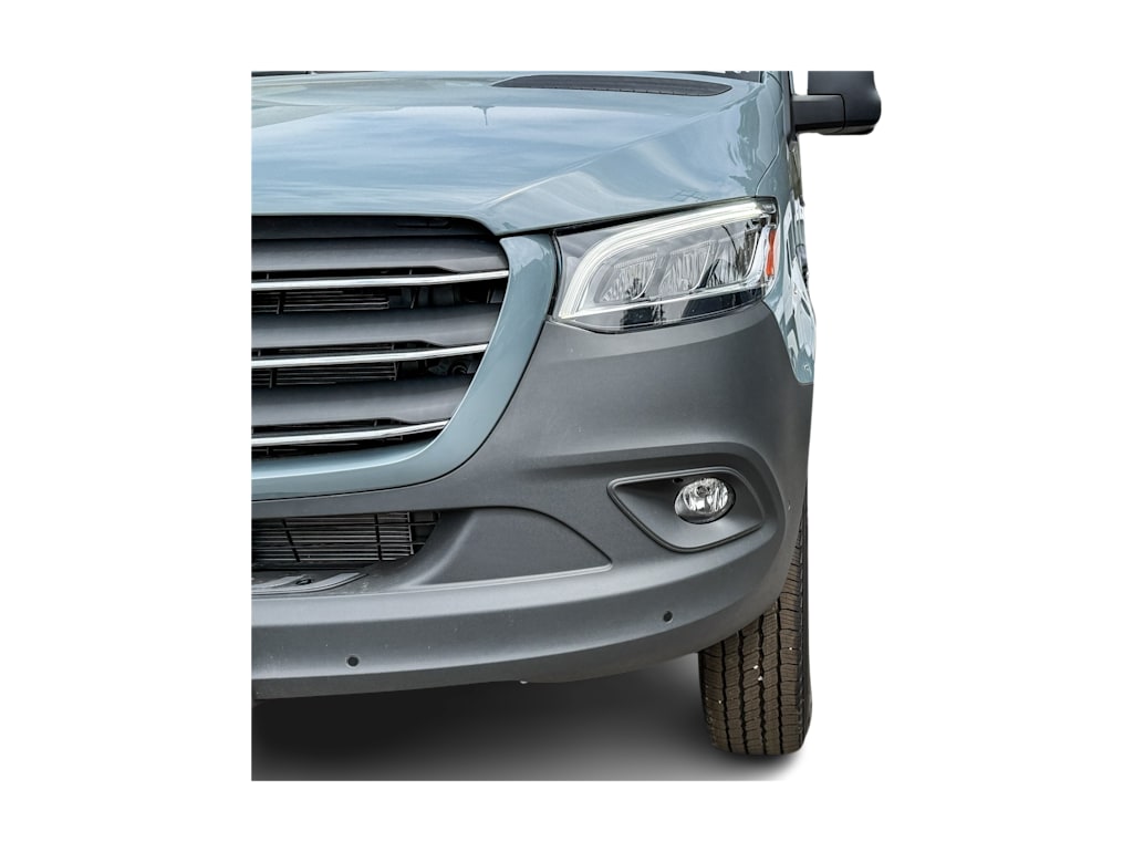 Thumbnail: 2025 Mercedes-Benz Sprinter - 19
