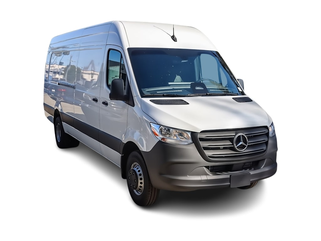 Thumbnail: 2025 Mercedes-Benz Sprinter - 15