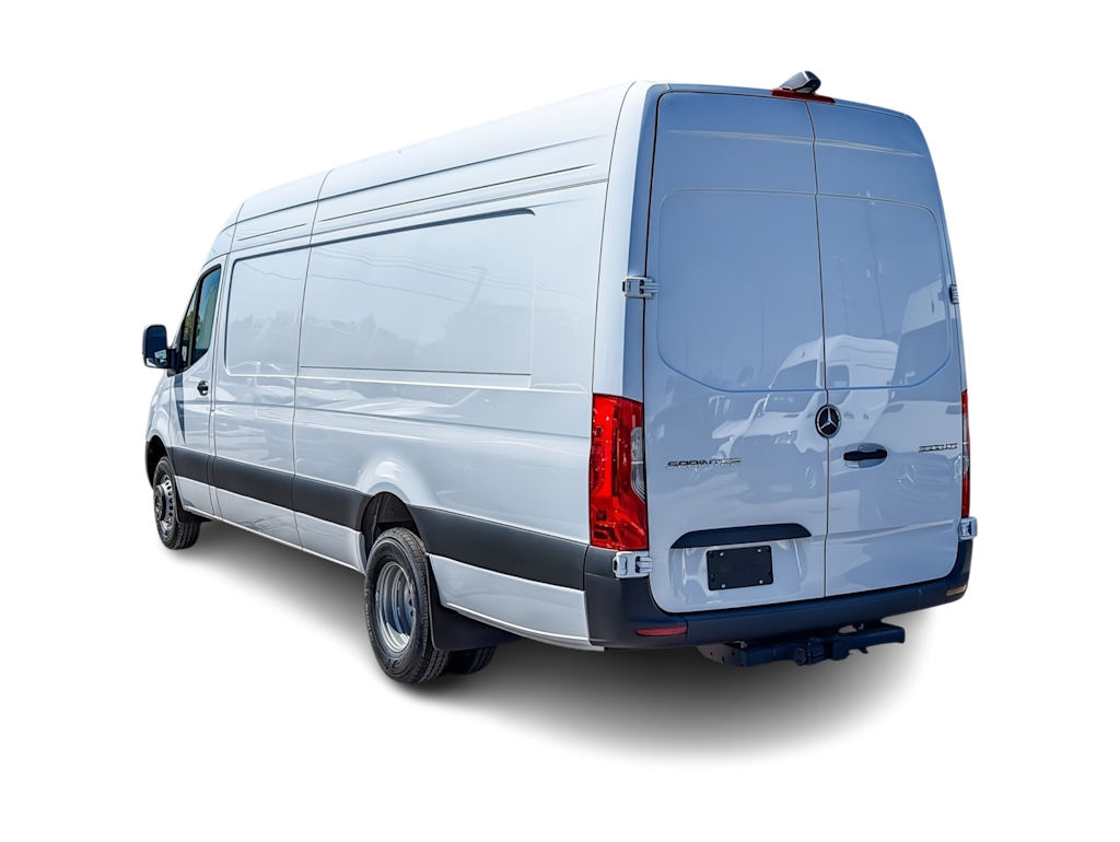 Thumbnail: 2025 Mercedes-Benz Sprinter - 3