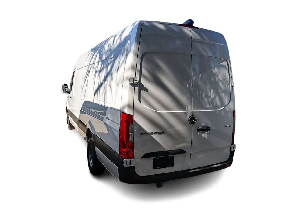 Thumbnail: 2025 Mercedes-Benz Sprinter - 17