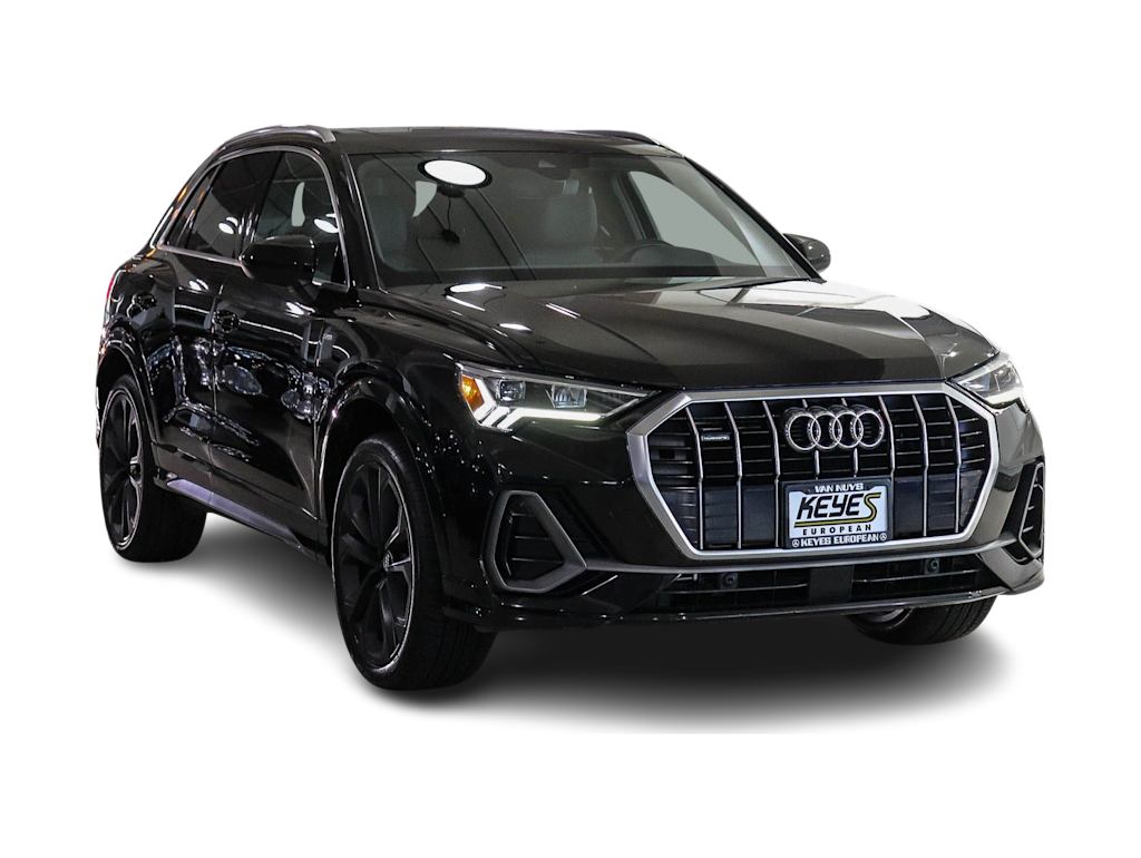 Thumbnail: 2021 Audi Q3 - 18