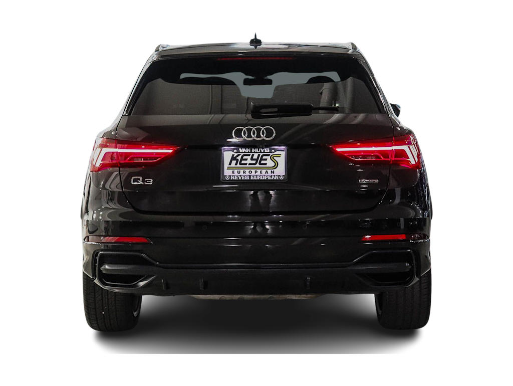 Thumbnail: 2021 Audi Q3 - 4