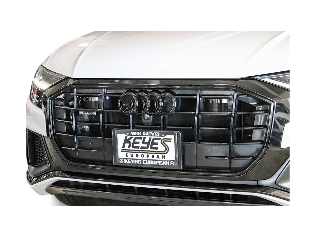 Thumbnail: 2022 Audi Q8 - 21