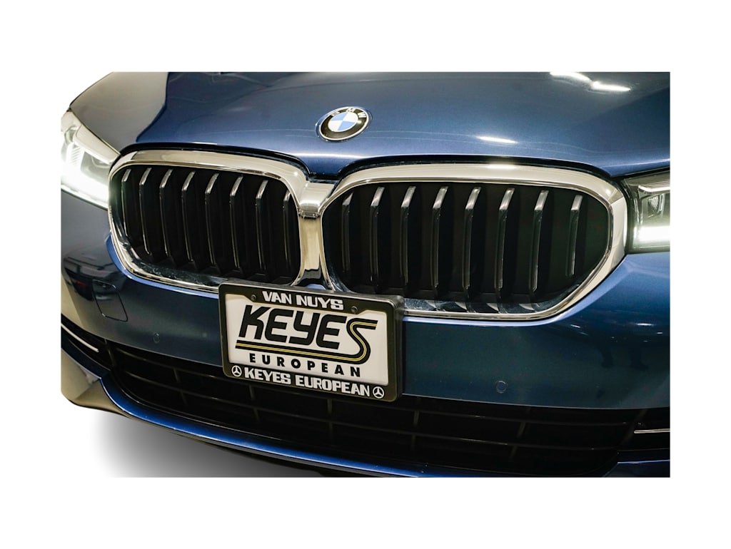 Thumbnail: 2023 BMW 5 Series - 22