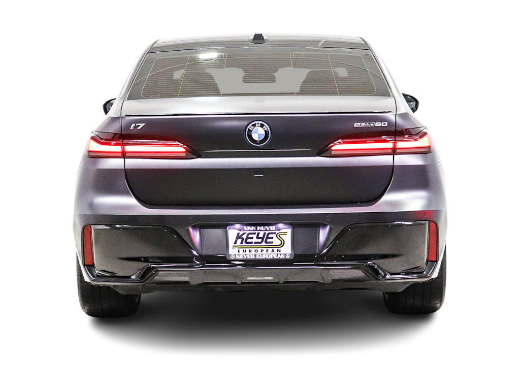 Thumbnail: 2025 BMW i7 - 4