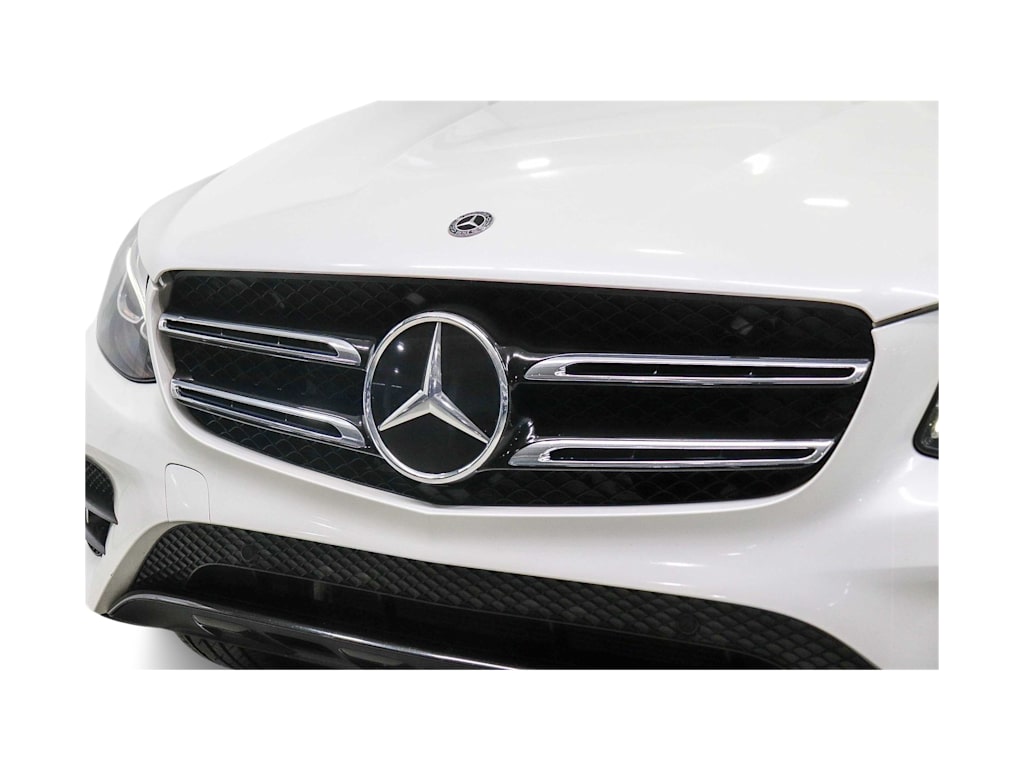 Thumbnail: 2018 Mercedes-Benz GLC - 19