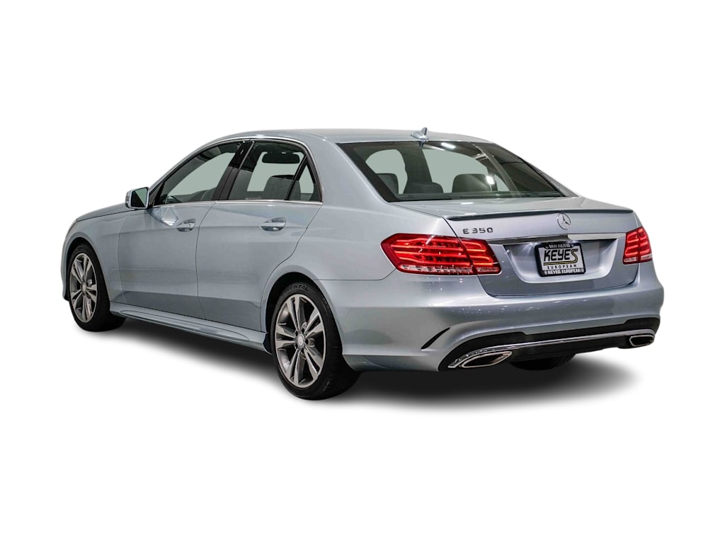 Thumbnail: 2014 Mercedes-Benz E-Class - 3