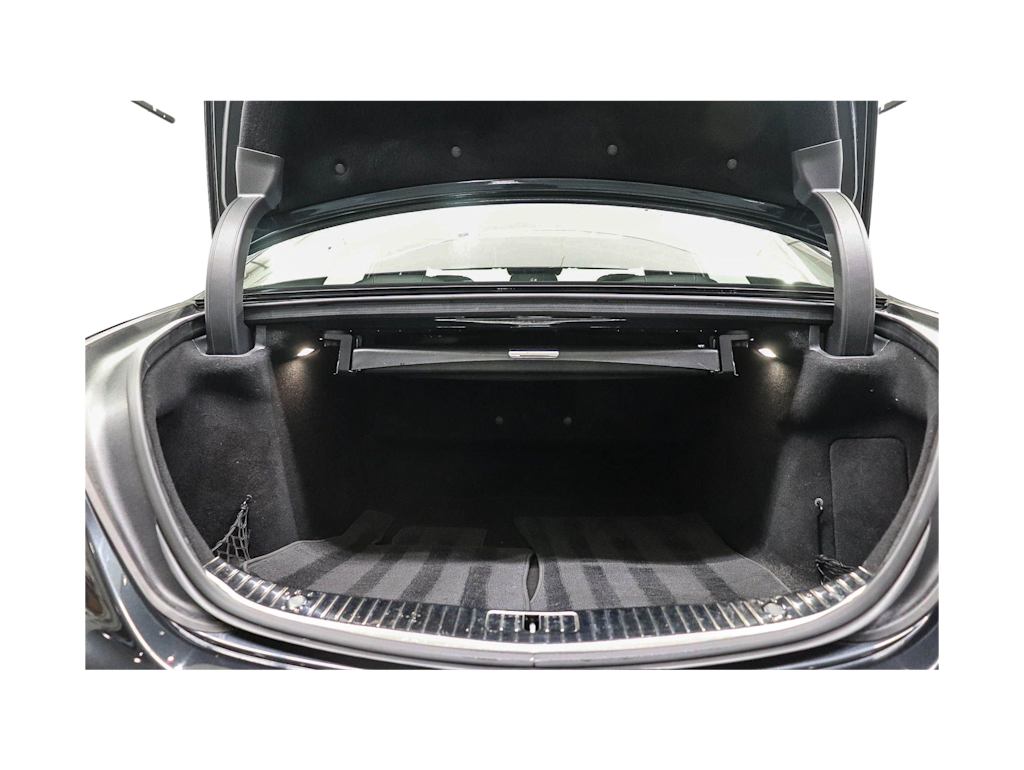 Thumbnail: 2016 Mercedes-Benz S-Class - 14