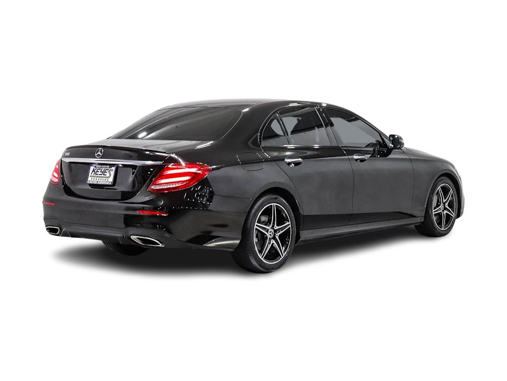 Thumbnail: 2019 Mercedes-Benz E-Class - 16