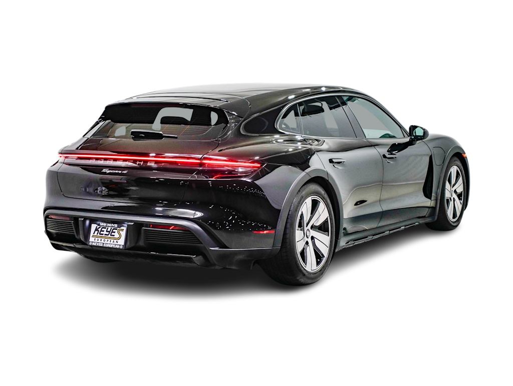 Thumbnail: 2023 Porsche Taycan - 17