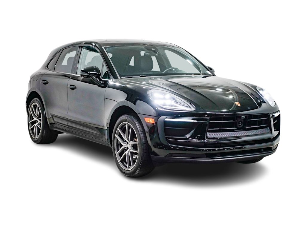 Thumbnail: 2024 Porsche Macan - 18