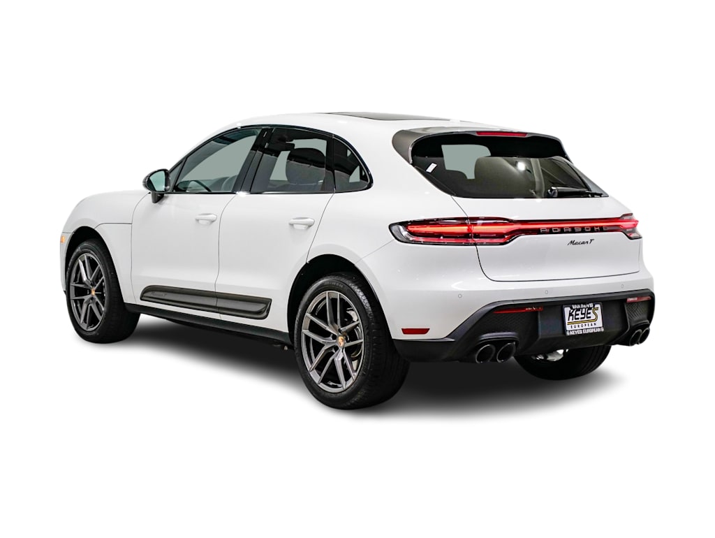 2025 Porsche Macan T 3