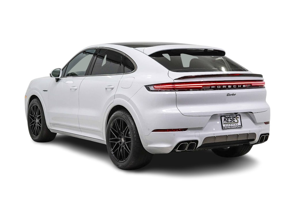 Thumbnail: 2025 Porsche Cayenne - 3