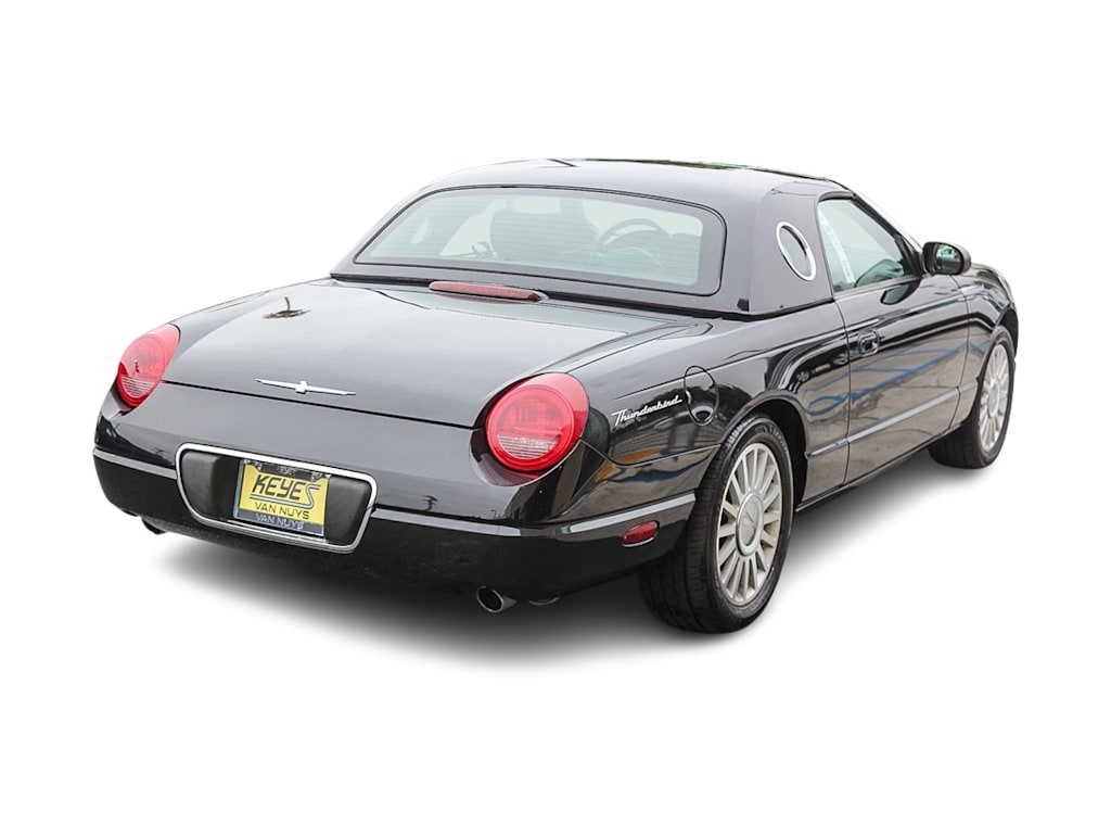 Thumbnail: 2005 Ford Thunderbird - 17